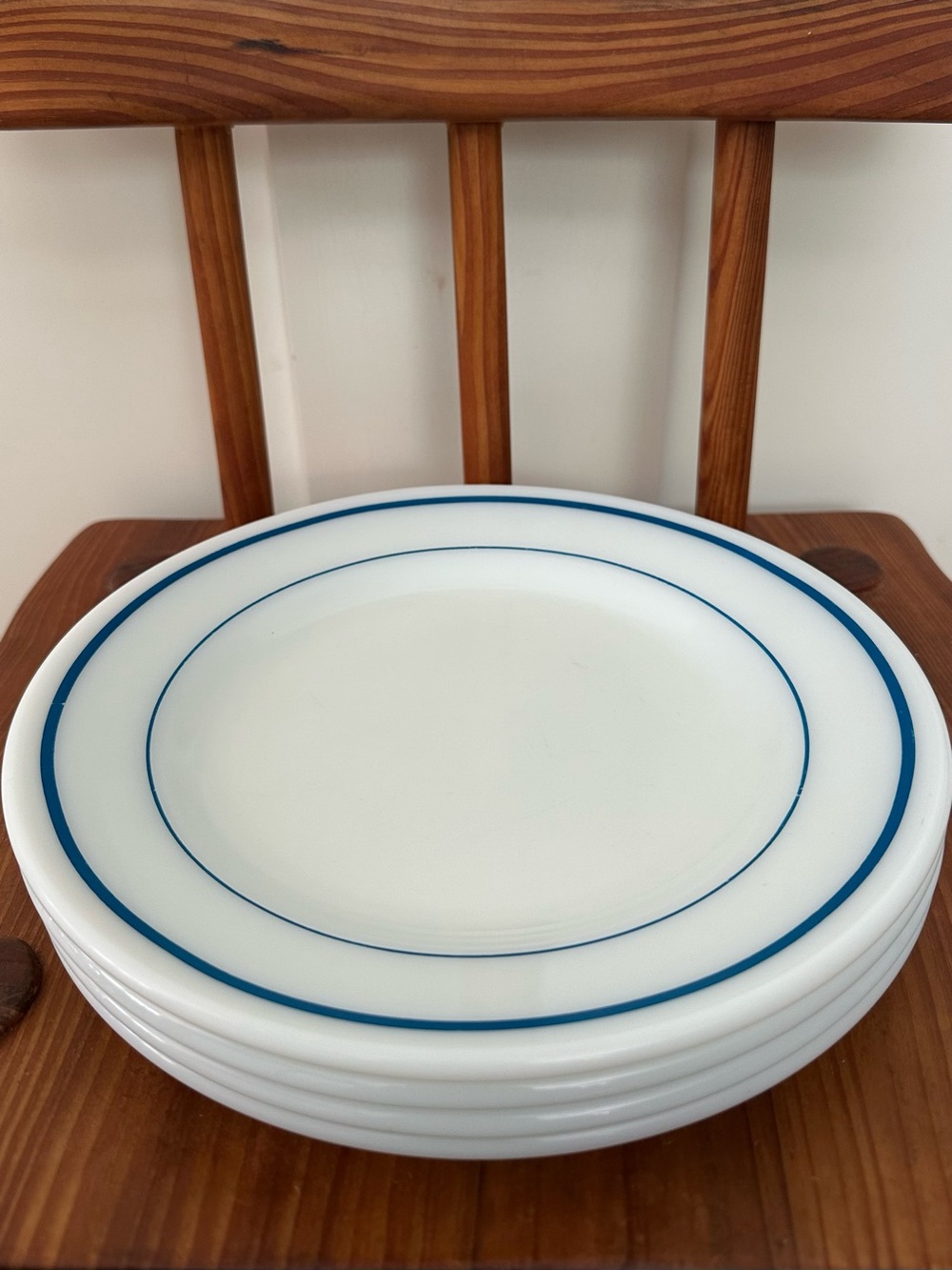 Set of 4 Vintage Pyrex TABLEWARE BY CORNING 9in Plate Milk Glass